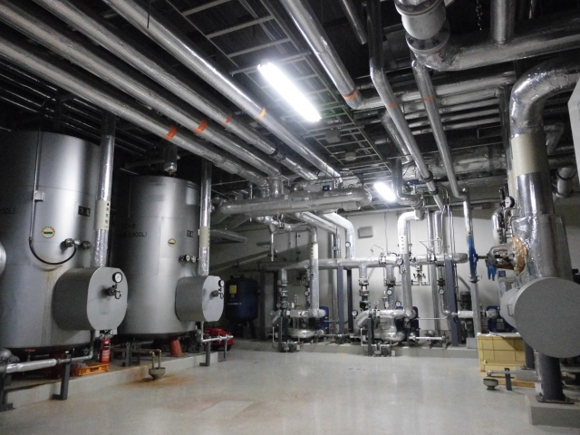 ボイラー技士は労働安全衛生法に基づく業務独占資格